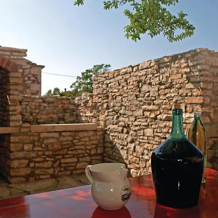 Gorgeous Home In Hrboki With Wifi Exterior photo