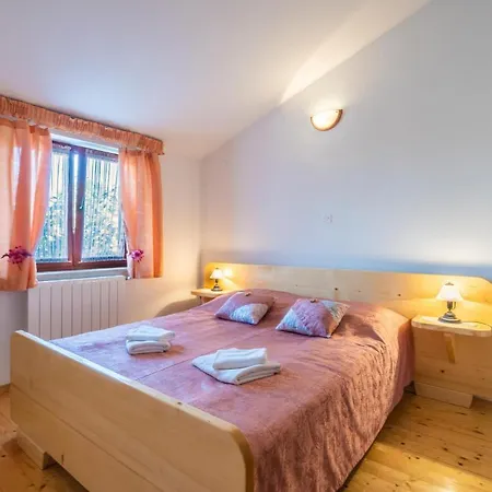 Gorgeous Home In Hrboki With Wifi Exterior photo