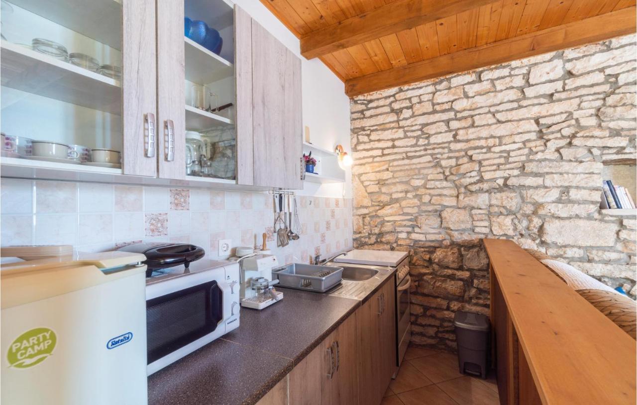 Holiday home Gorgeous In With Wifi Hrboki